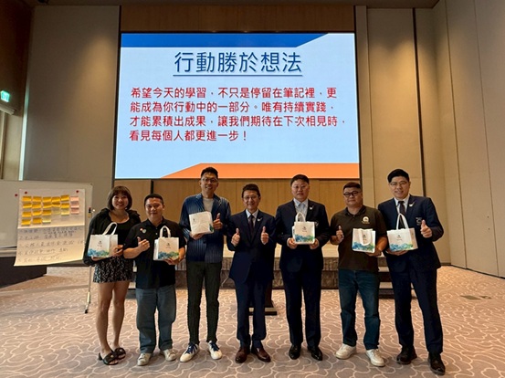 績優同仁研討成果與合影